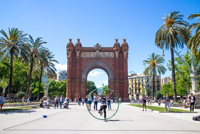 Βαρκελώνη-Χιρόνα Φιγκέρες με Vuelling